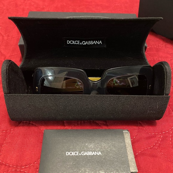 Sunglasses - Picture 5 of 8